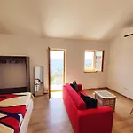Brand New W Balcony & Perfect Seaview At Center