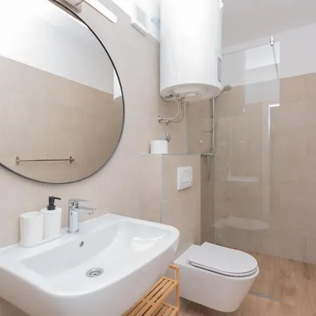 Brand New W Balcony & Perfect Seaview At Center هفار