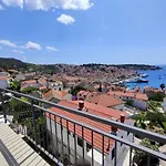 Brand New W Balcony & Perfect Seaview At Center