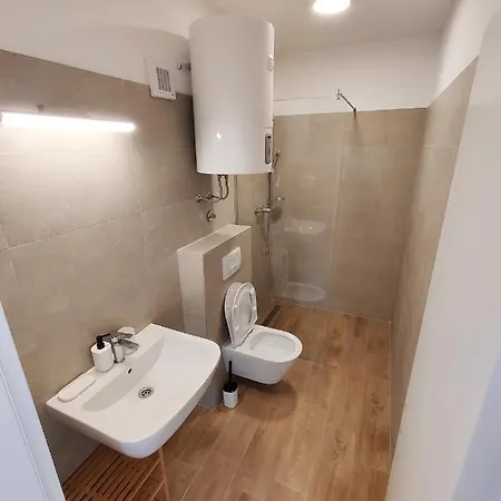 شقة Brand New W Balcony & Perfect Seaview At Center هفار