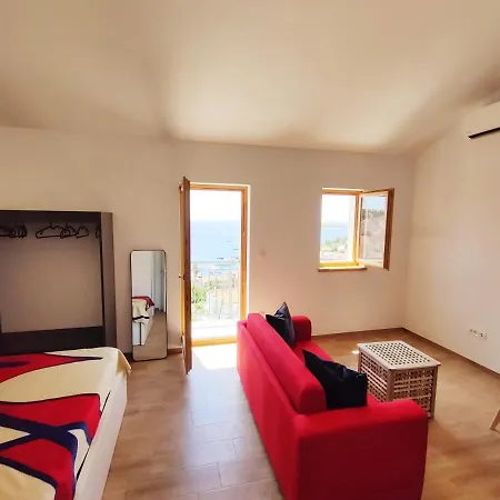 Brand New W Balcony & Perfect Seaview At Center