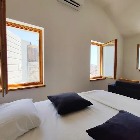 Brand New W Balcony & Perfect Seaview At Center هفار