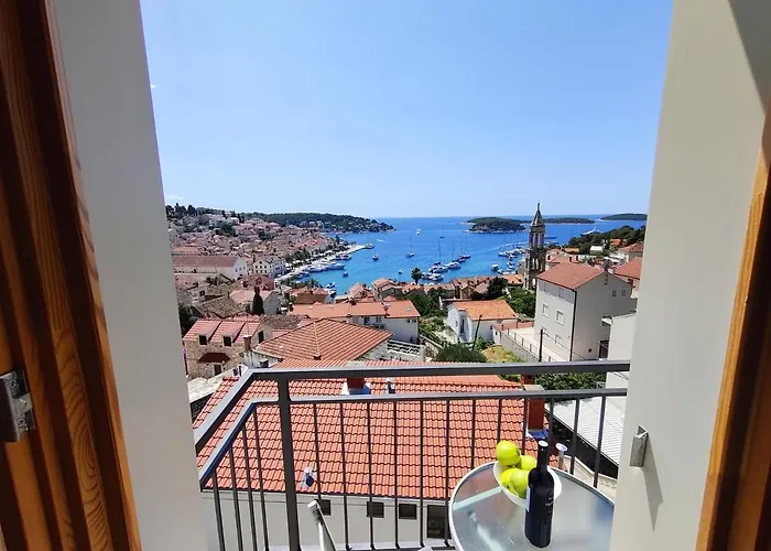 Brand New W Balcony & Perfect Seaview At Center