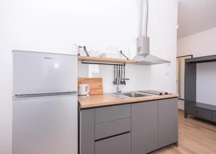 Brand New W Balcony & Perfect Seaview At Center アパート