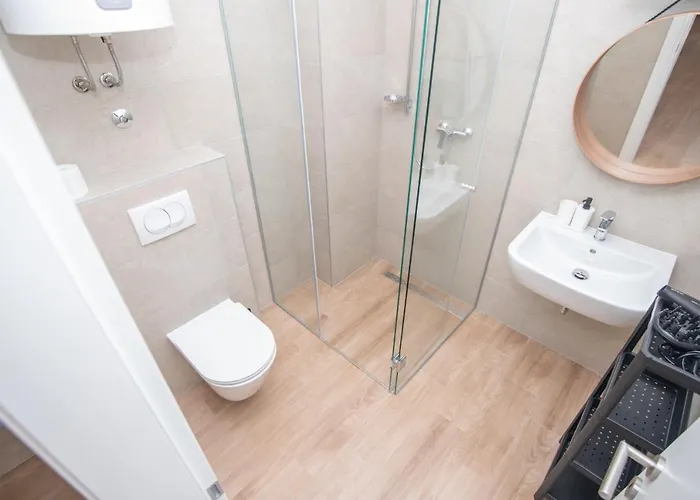 Brand New W Balcony & Perfect Seaview At Center * フヴァル