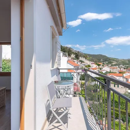Apartment Brand New W Balcony & Perfect Seaview At Center Hvar Town