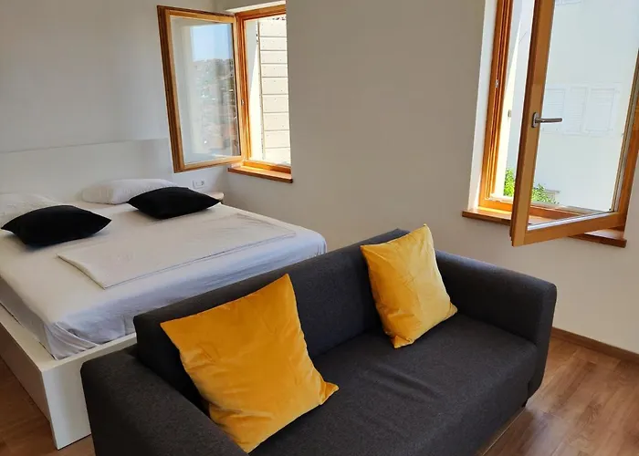 Apartment Brand New W Balcony & Perfect Seaview At Center Hvar Town